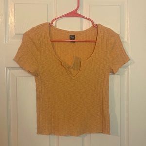 BDG ribbed crop shirt. NWT